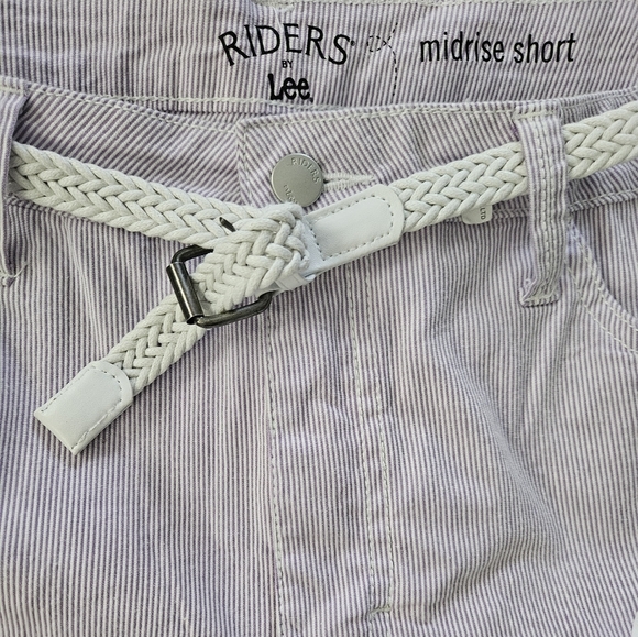 Riders by Lee Women's Lavender White Pin Stripe Midrise Shorts Size 16 - Picture 4 of 9